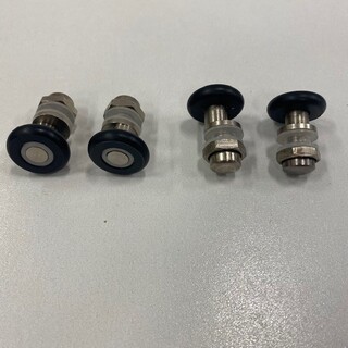 Hjul Til En Dør (Brusekabiner/Dampere)