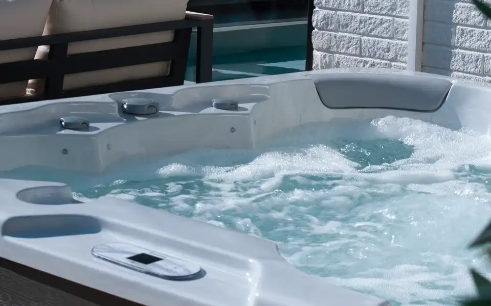 Spa i slidstærkt sanitetsakryl